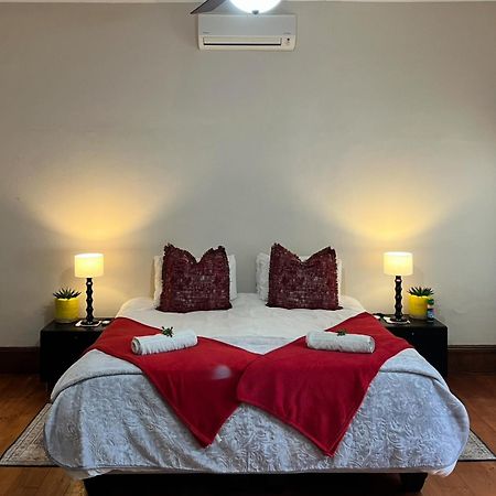 Toni's Cottage Graaff-Reinet Esterno foto