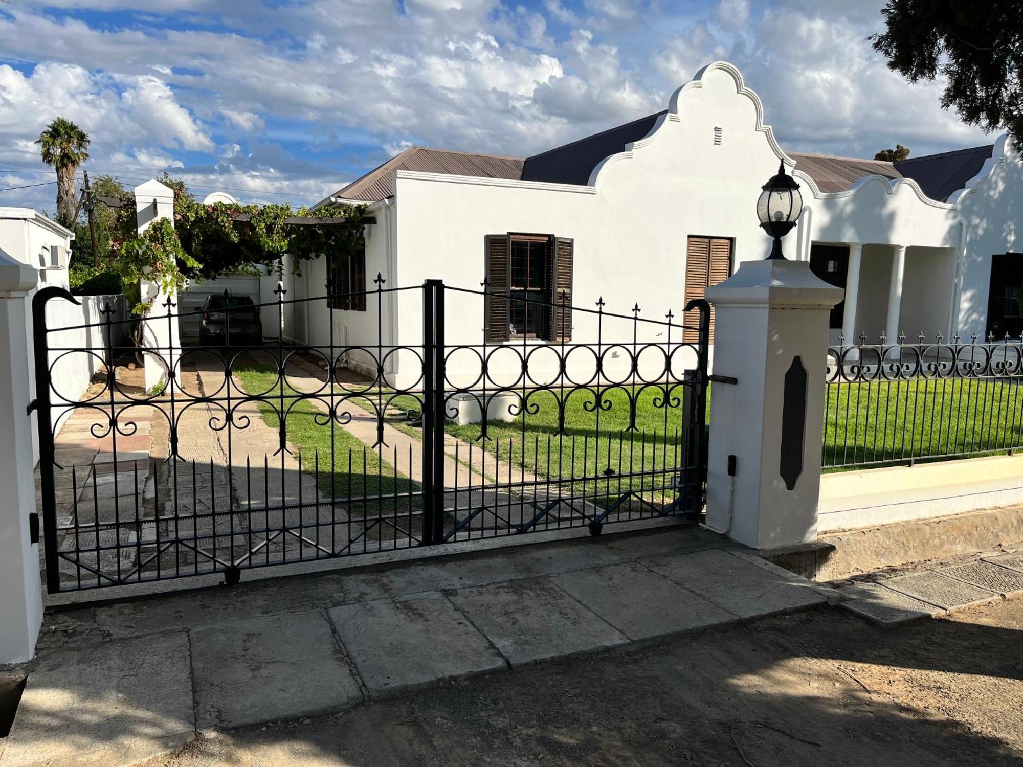 Toni's Cottage Graaff-Reinet Esterno foto