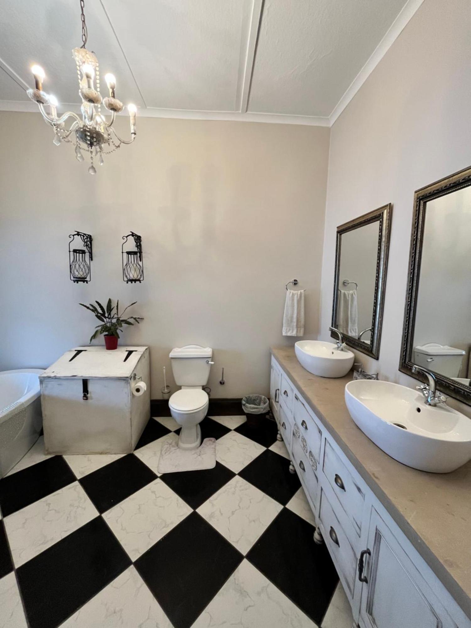 Toni's Cottage Graaff-Reinet Esterno foto